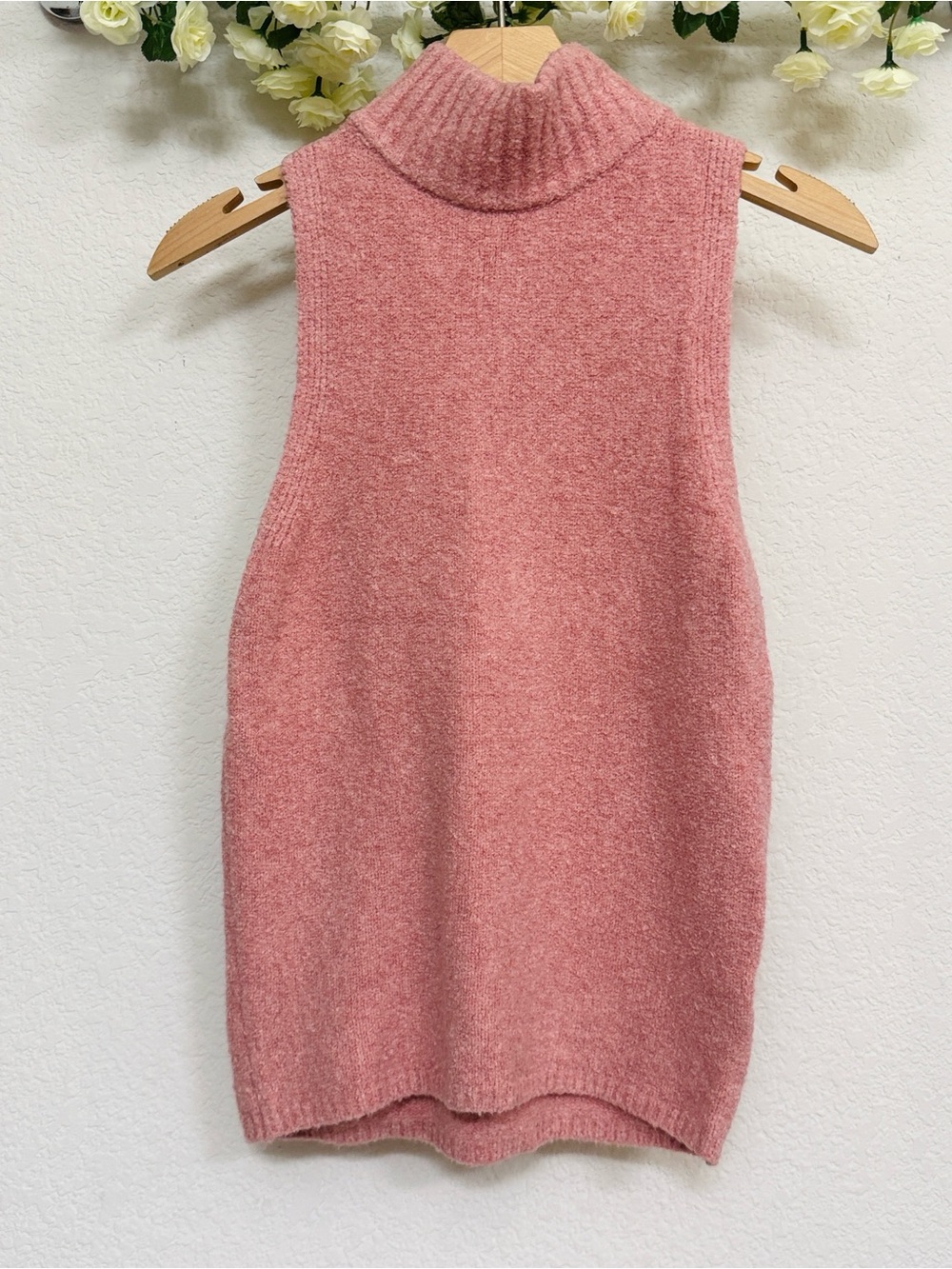 Express • Dusty Rose Sleeveless Turtleneck Sweater Tunic Cozy Knit Size Medium